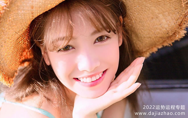 1979年屬羊人2022年運(yùn)勢(shì)女性-79年43歲屬羊女2022年每月運(yùn)程詳解
