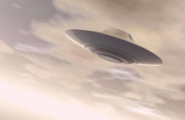 夢見飛碟UFO 做夢夢見飛碟UFO是什么預(yù)兆 夢見飛碟UFO好不好   　　