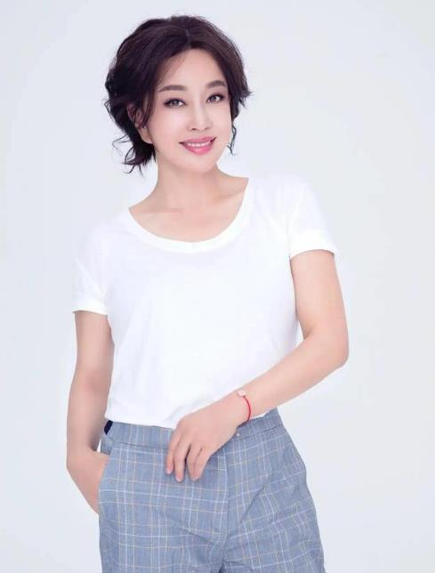  劉曉慶的出生日期_劉曉慶生肖屬什么的？_劉曉慶的生辰八字
