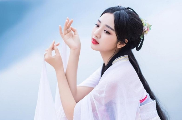 能讓男人舍得花錢的女人面相
